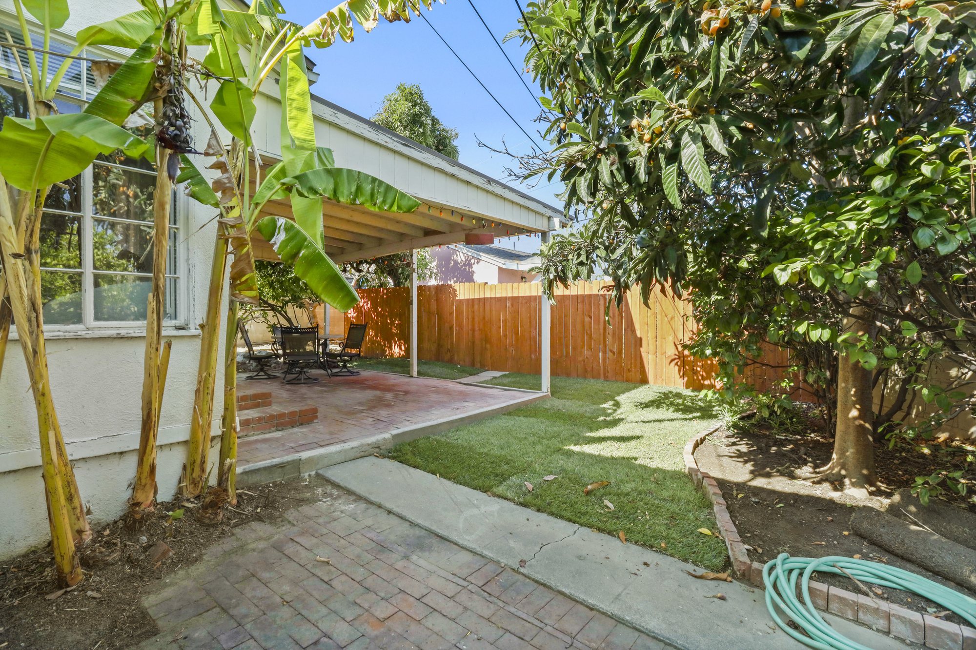 Mid Century Home on Quiet Street Front house in Upland furnished rental photo 33